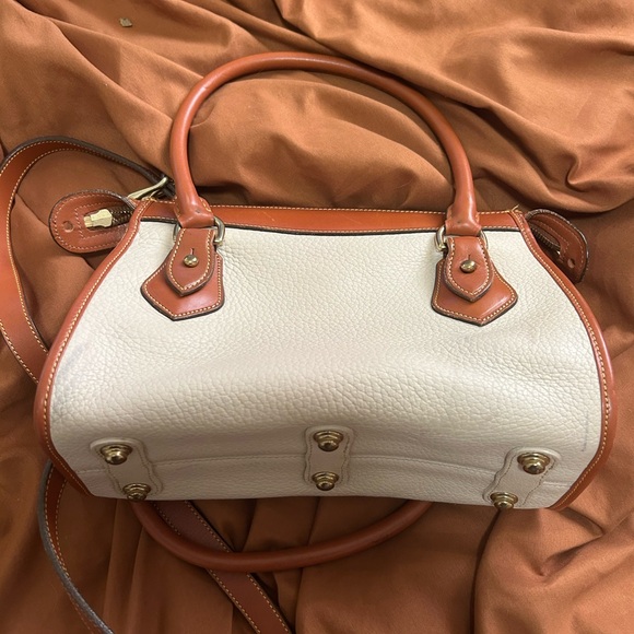 Dooney & Bourke Tan and Cream Crossbody Bag - Picture 4 of 4